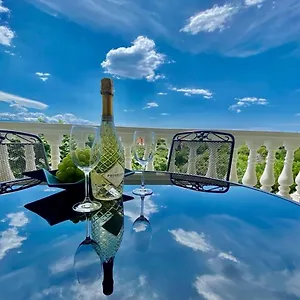 apartmani-janja-krk-island.primorje-gorskikotar.com/
